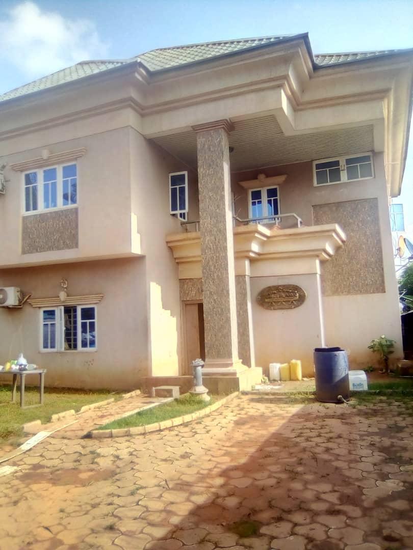 5 bedroom duplex @ Ind layout